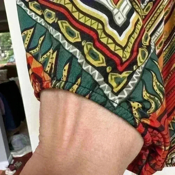 Patterned top - Picture 3 of 4